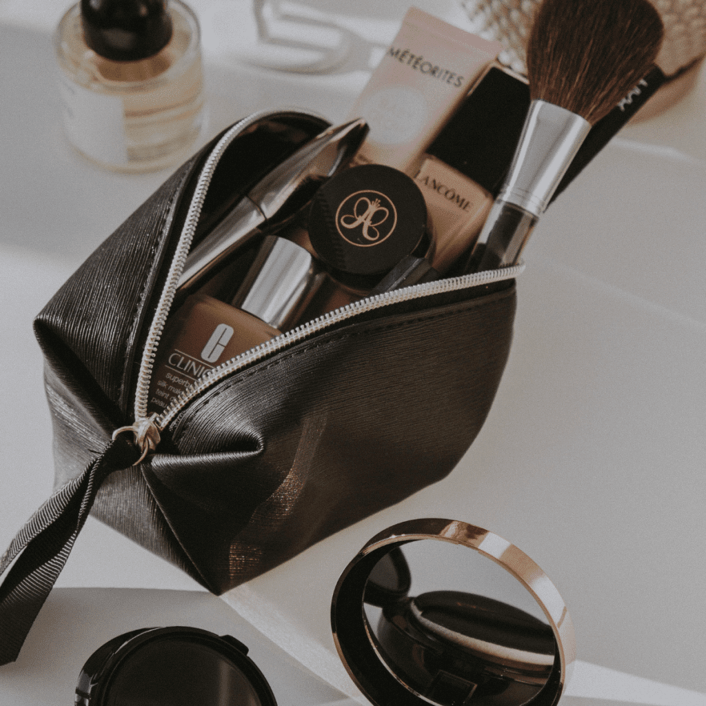 Deal of the week: £160 M&S beauty bag for £25 - Mouthy Money